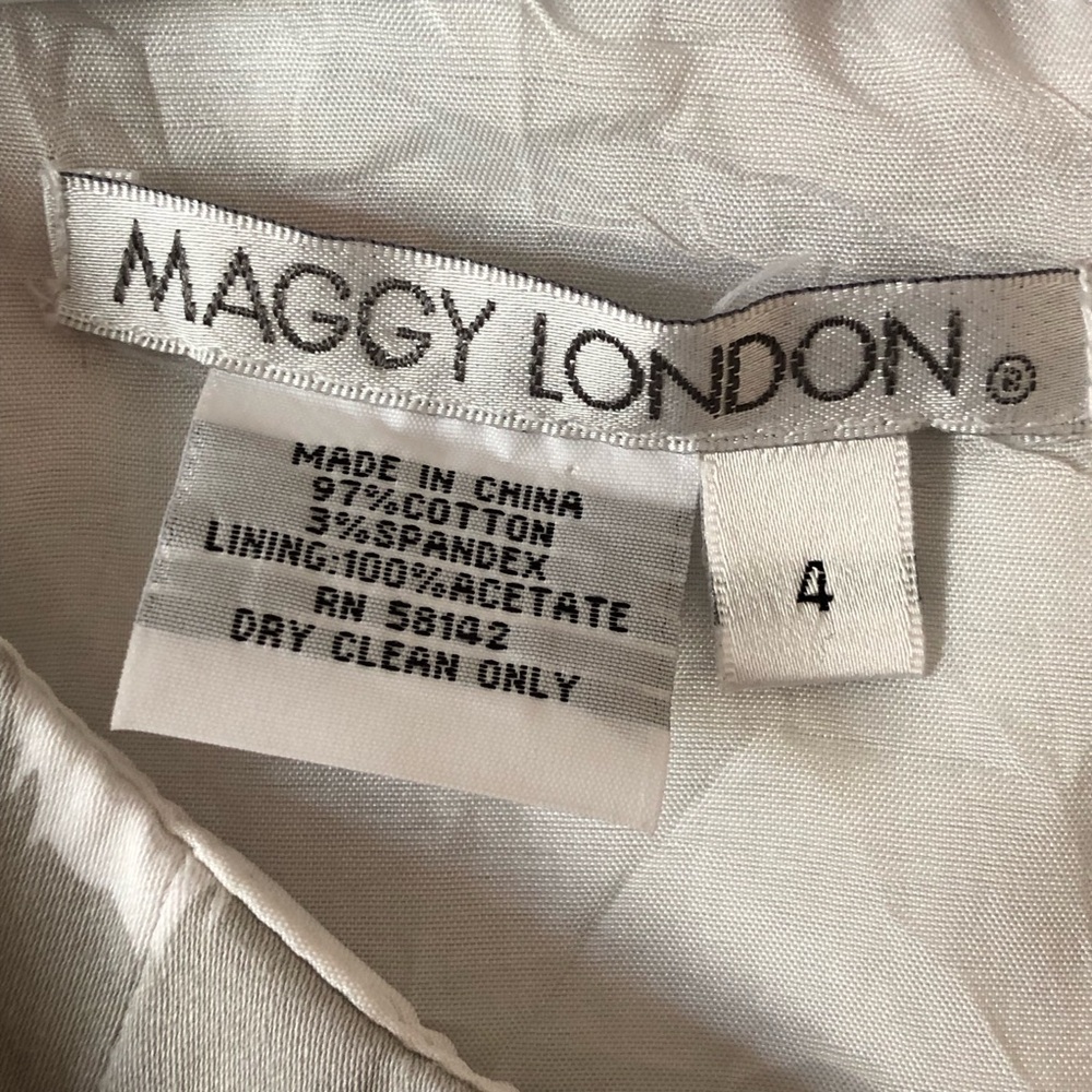 Maggie London Women Dress Size 4 Scoop Neck Sleeveless Artsy Zipper Fitted - Picture 2 of 14